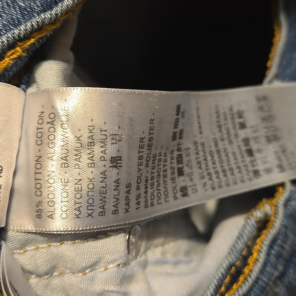 Levi's Women's Ribcage Straight Ankle Jeans Medium Wash Size 32 - Picture 12 of 13